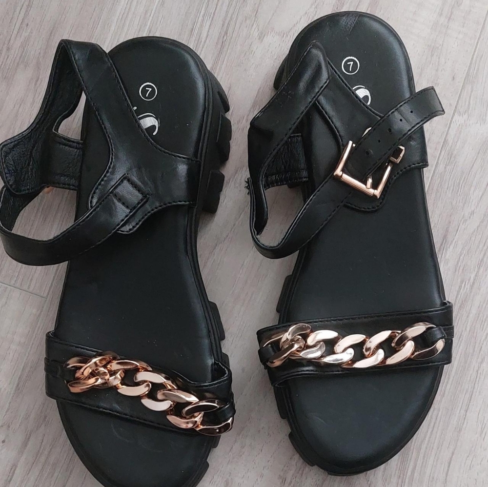 Black Sandals with Gold Chain Accent